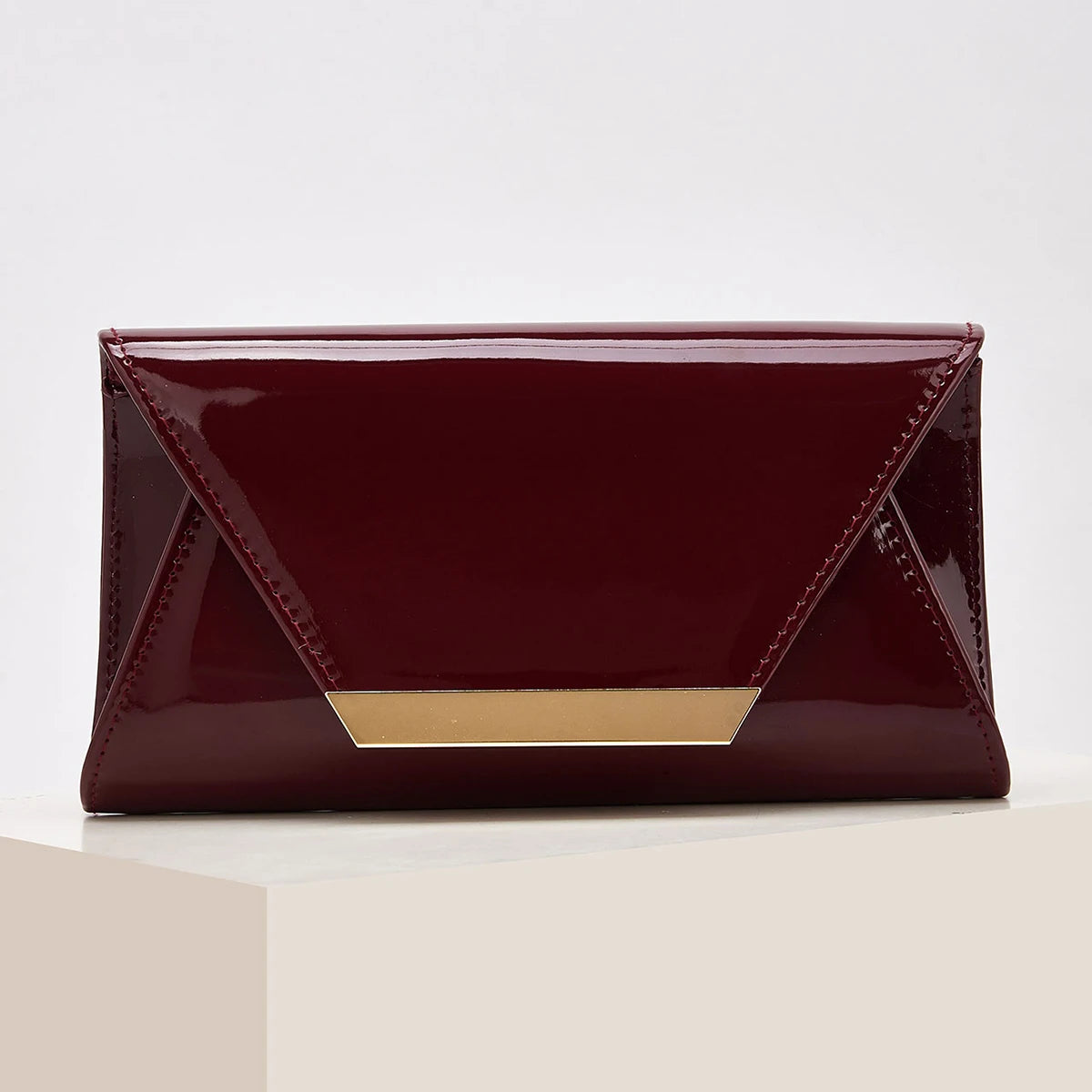 The Sleek Evening Makeup Clutch