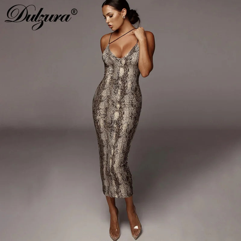 Slim Fit Rendezvous Midi Dress