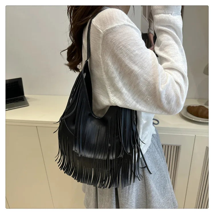 The Retro Tassel Tote