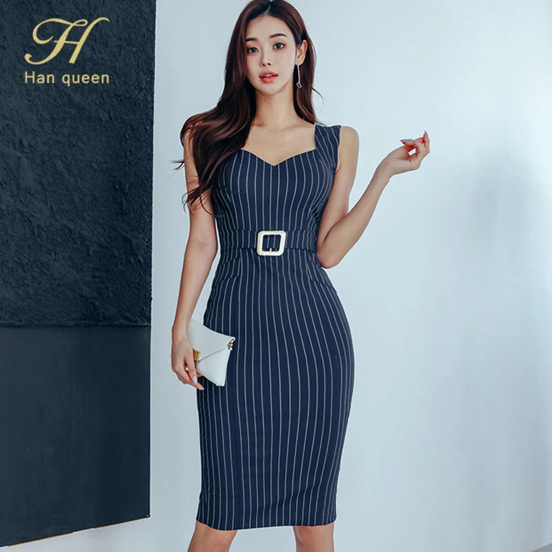 The Elegant Queen Dress
