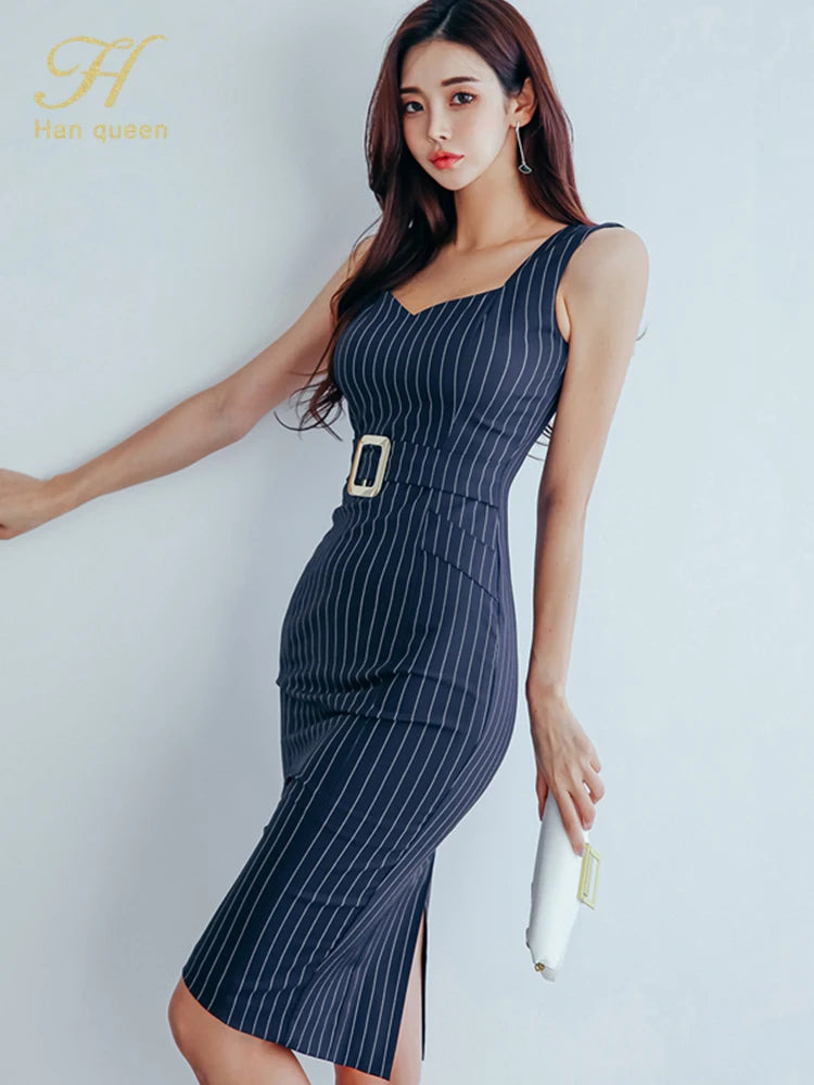 The Elegant Queen Dress