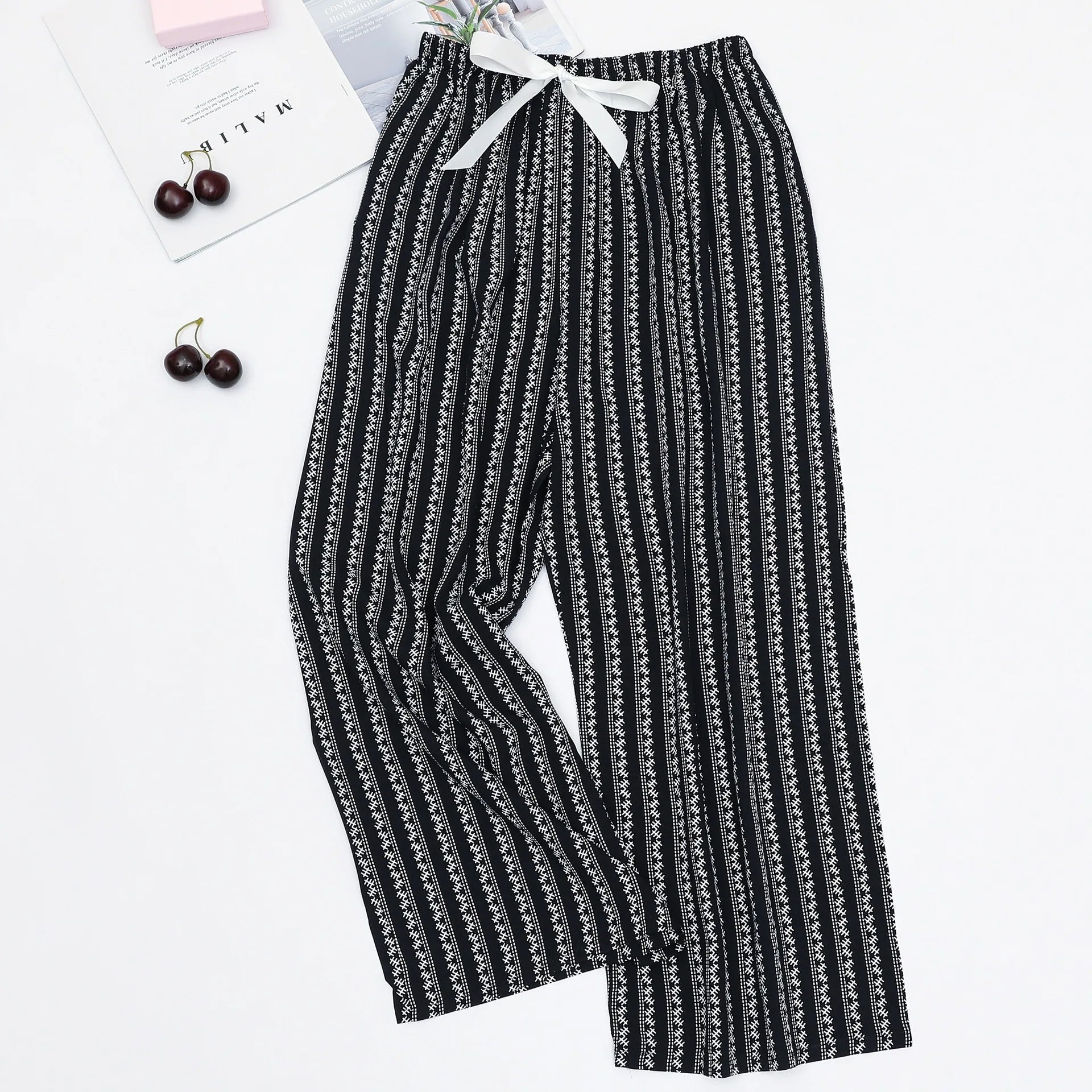 Lattice Print Lounge Pants