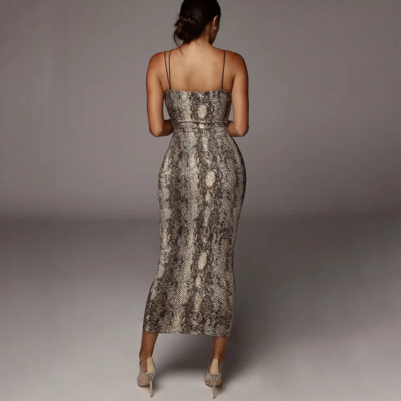 Slim Fit Rendezvous Midi Dress