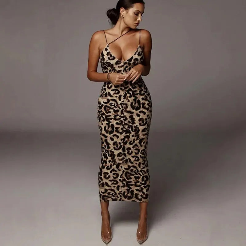 Slim Fit Rendezvous Midi Dress
