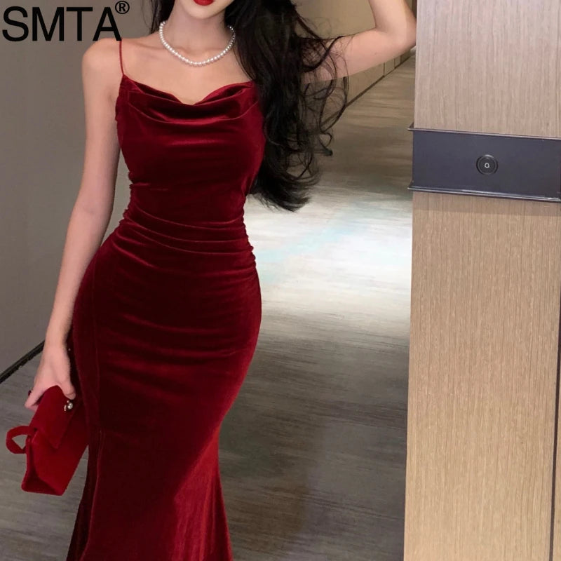 THE SEXY VELVET DRESS